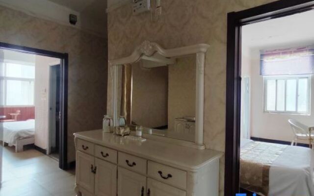 Xinzheng 1314 Theme Hotel (Henan Engineering College)