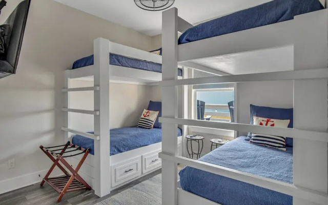 Downtime by Silver Sands Vacation Rentals