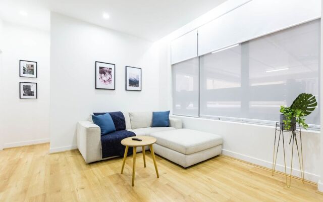 HAZEL, 3BDR Melbourne Apartment