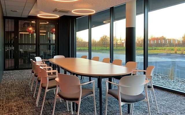 Hotel Akena Troyes - La Chapelle St-Luc