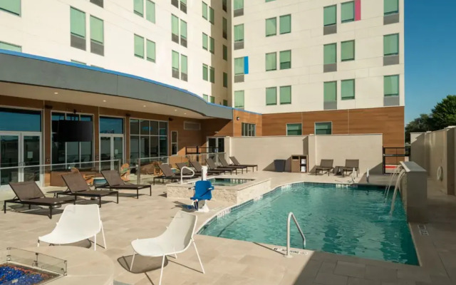 Aloft DFW Airport North