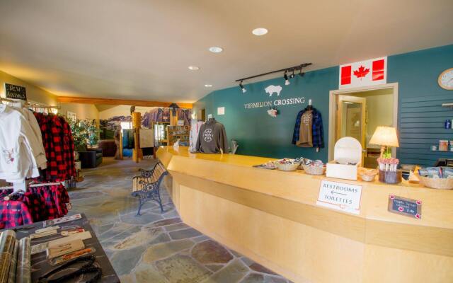 Kootenay Park Lodge