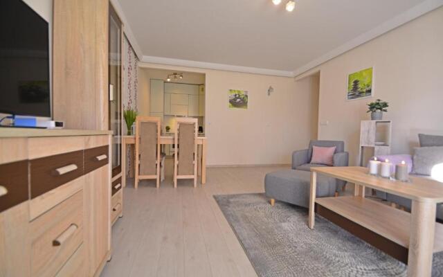 Apartamenty Bryza - Debina
