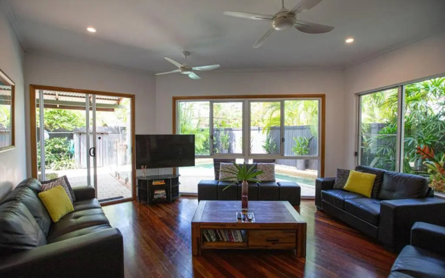 Four Mile Beach Retreat