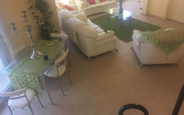 Stunning 8 bed Penthouse in Altinkum ,didim