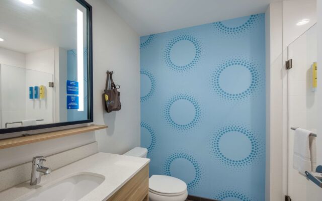 Tru by Hilton Warsaw