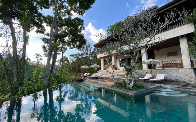 Natura Resort and Spa