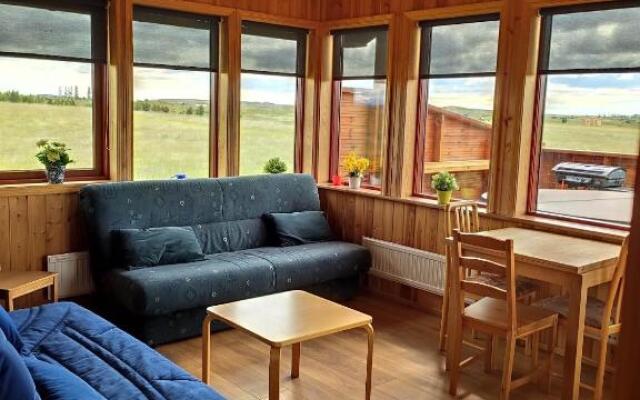 Bright and Peaceful Cabin with Views & Hot Tub