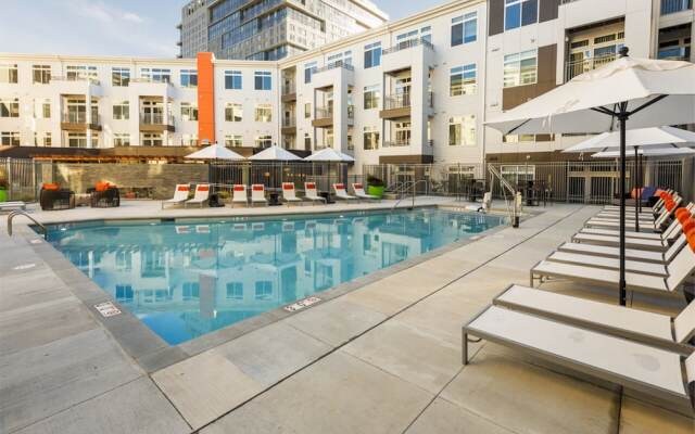 Global Luxury Suites at Reston