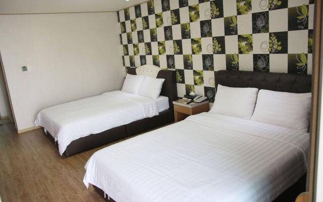 Momento Hotel