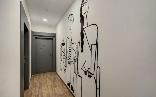 OYO Townhouse 021 Bombay Exhibition Centre