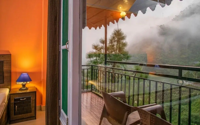 Safarmaina Resort