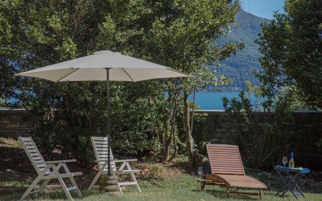 Villa Selva Luxury Lakeview Apartment