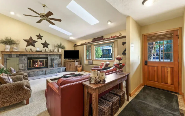 3 Yellow Rail 2 Bedroom Home