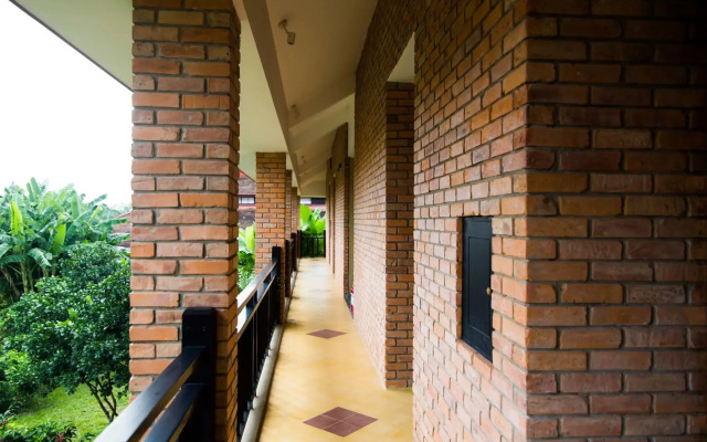 Hue Riverside Boutique Resort & Spa