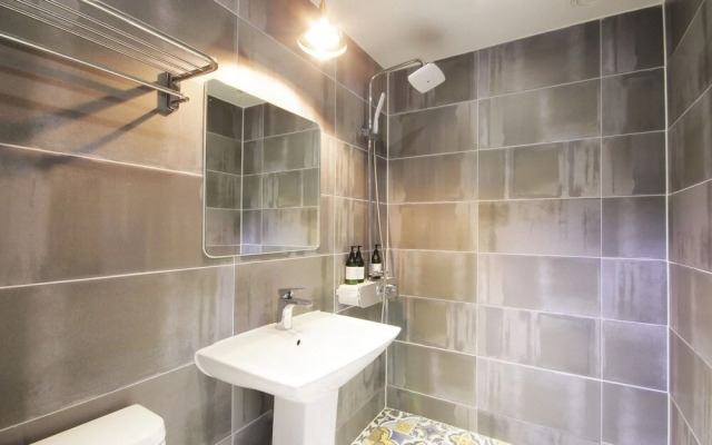 Yeosu 1st Avenue Hotel
