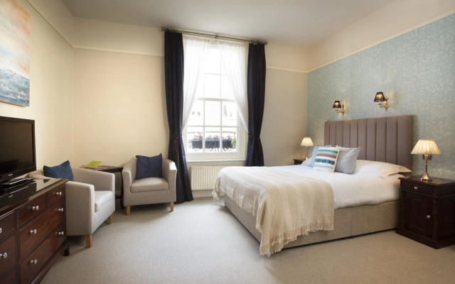 The George Hotel