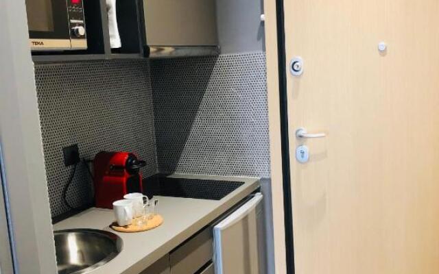 Metropolitan Complex Suite 2@faliro