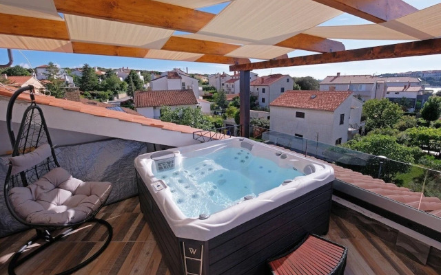 Penthouse Stella