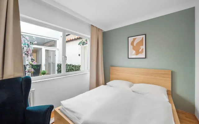 Arbio I Flora Collection