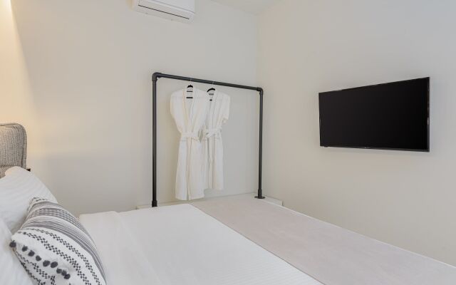 Athenian Residential Apartments