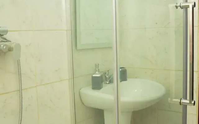 Modern Chic Apartment Yaoundé