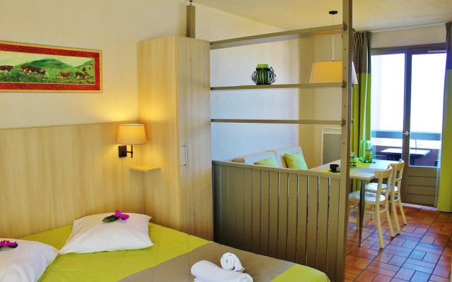 Apartment With Balcony or Terrace