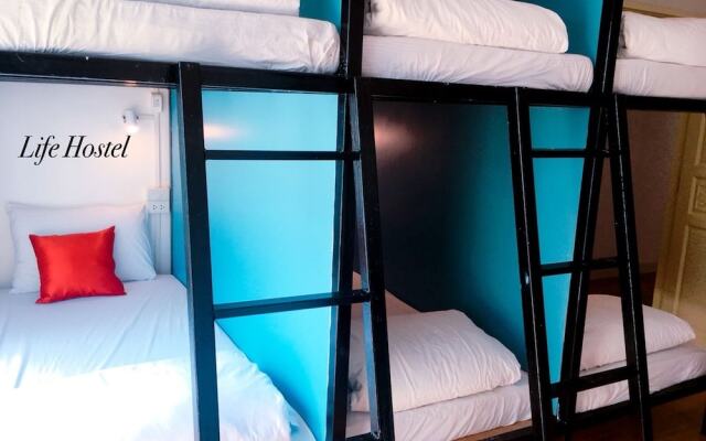 Life Hostel