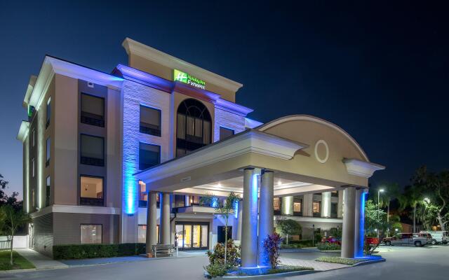 Holiday Inn Express Bartow, an IHG Hotel