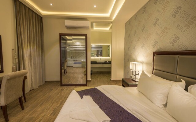 Antola Resort Thomama