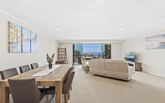 Scirocco, Unit 7, 21-23 Tomaree Street