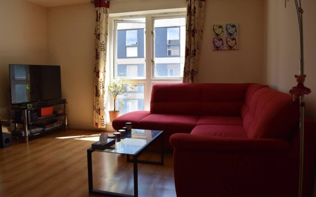 Vibrant 1 Bedroom Flat In Farringdon