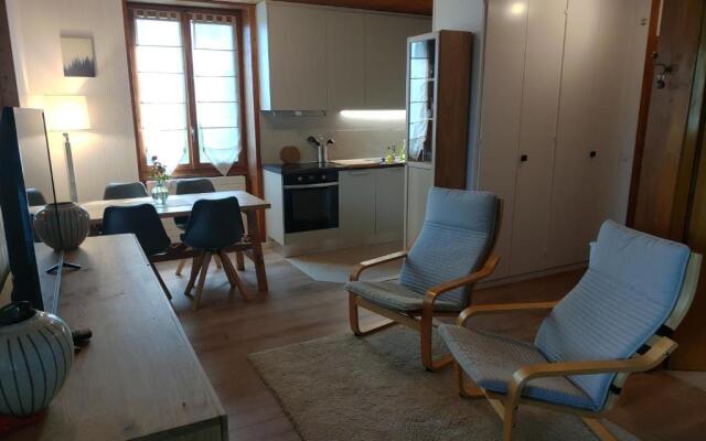 Studio au calme, vue imprenable sur la vallée