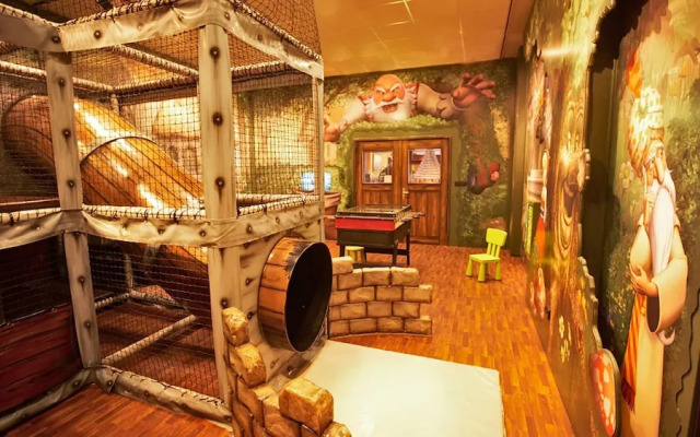 Efteling Wonder Hotel - Theme Park tickets included