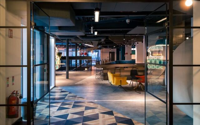 Destiny Student - The Point