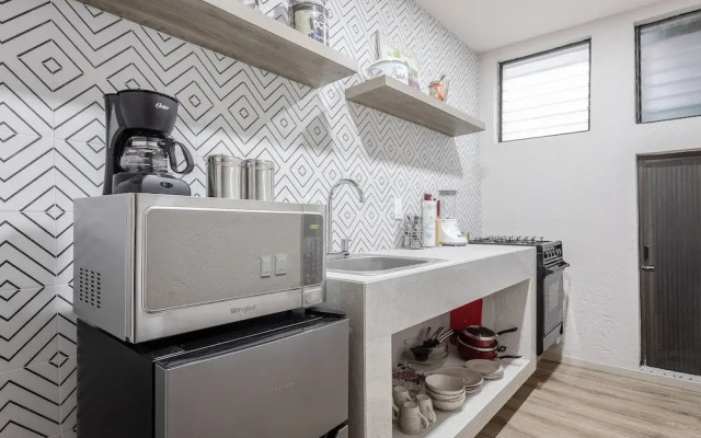 Urban Oasis in Roma - Wifi - Laundry - Sleeps 7