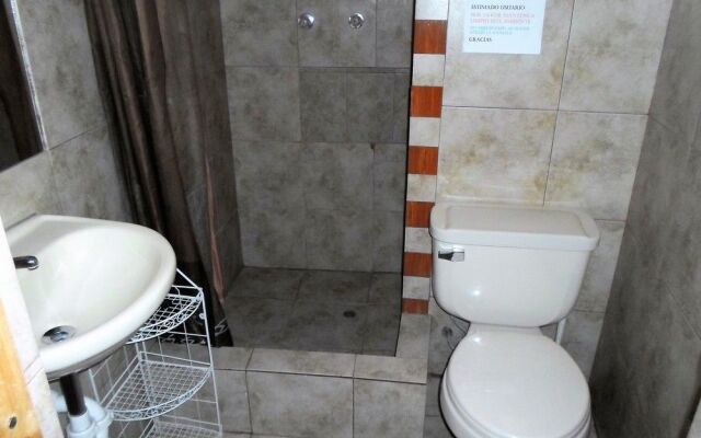 Villa Betty Hostal B&B