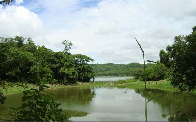 Maya Zacpetén Jungle Lodge