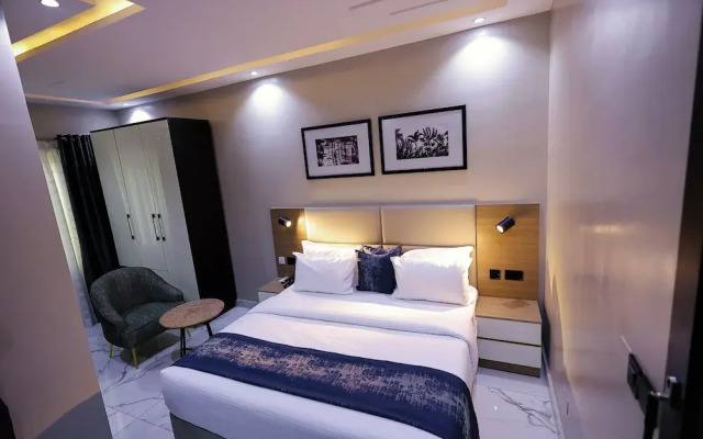 Ringruby Hotel, Oduduwa Way