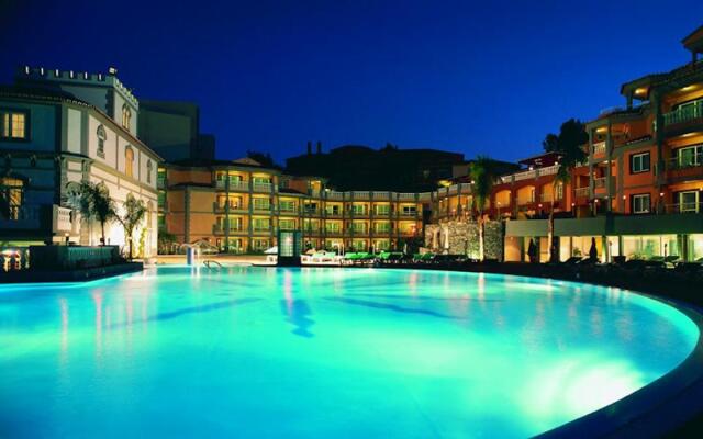 Pestana Village Garden Hotel