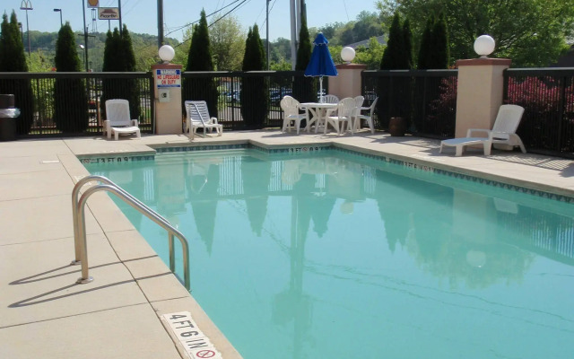 Holiday Inn Express & Suites Birmingham Trussville by IHG