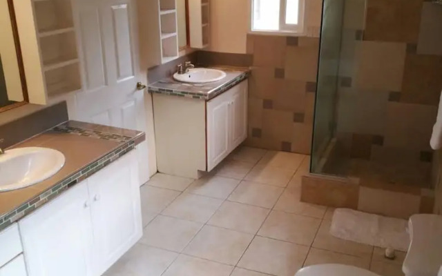 Chancery Hall 3 Bedroom Apartment