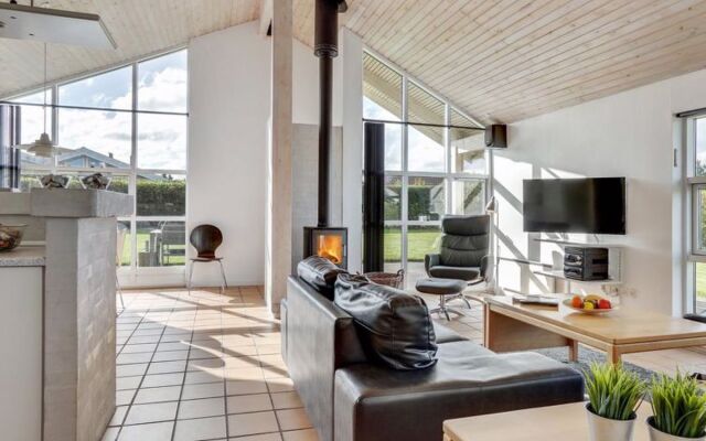 "Wreth" - 300m from the sea in Funen