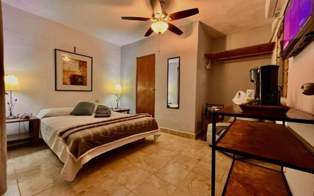 Hotel 305