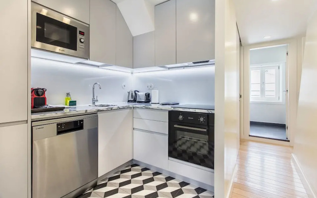 Design Apartment in Typical Alfama