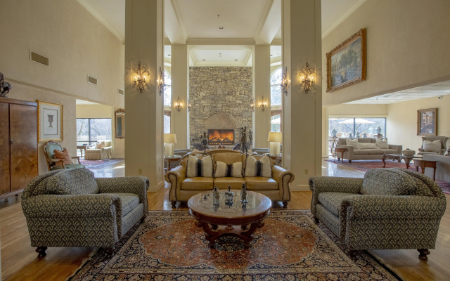 Music Road Resort Hotel and Inn