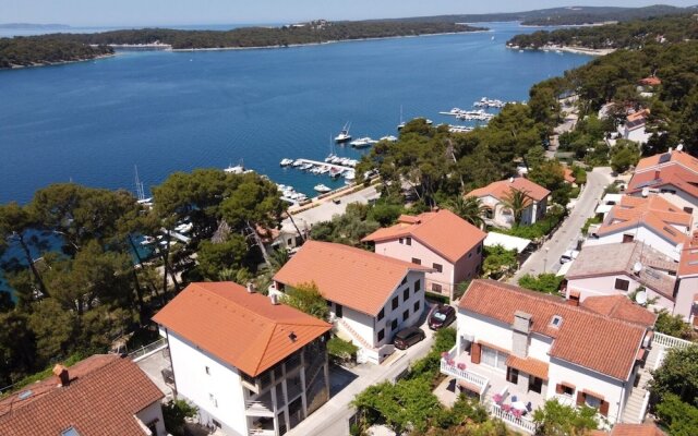 Luce - 50 m From sea - A3