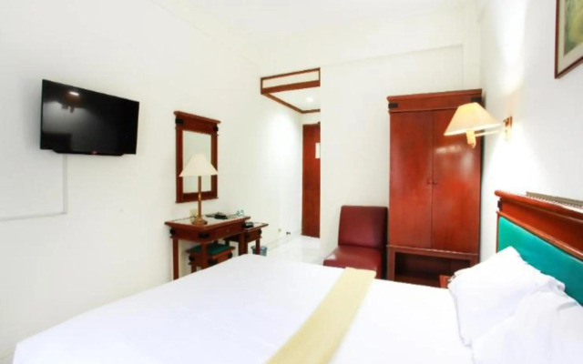 Puri Jaya Hotel