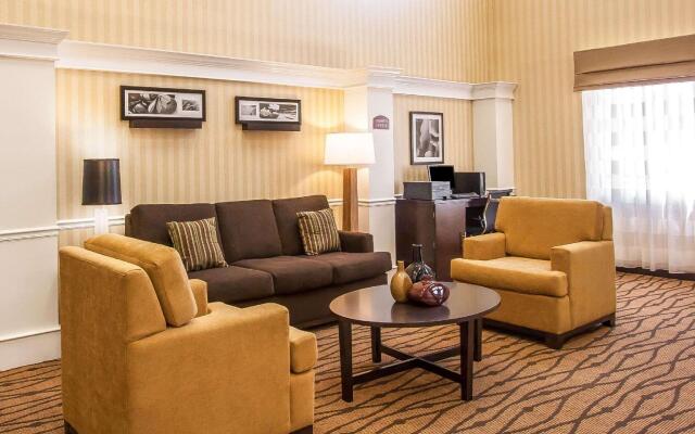 Sleep Inn & Suites Airport