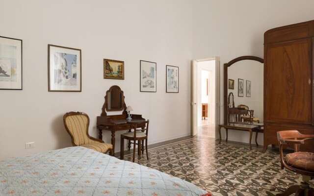 1143 Le Cicale - Violetta